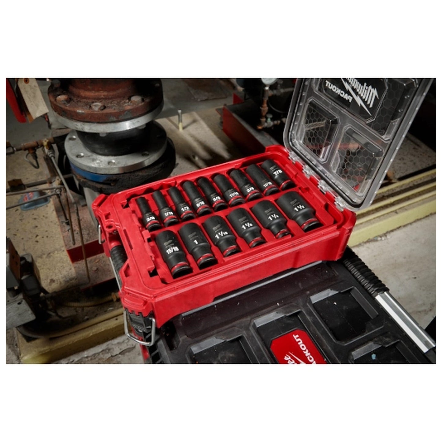 Milwaukee SHOCKWAVE SAE impact socket PACKOUT set in use