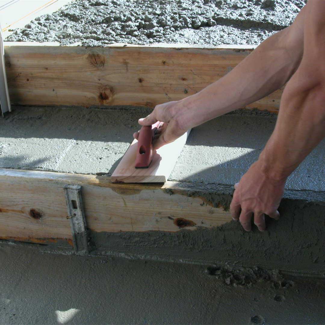Marshalltown 16in x 3-1/2in Wood Float with DuraSoft Handle