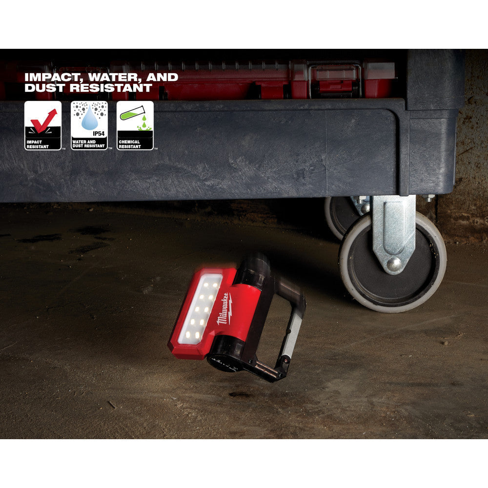 Milwaukee 2114-21 USB ROVER Rechargeable Pivoting 550 Lumen Flood Light