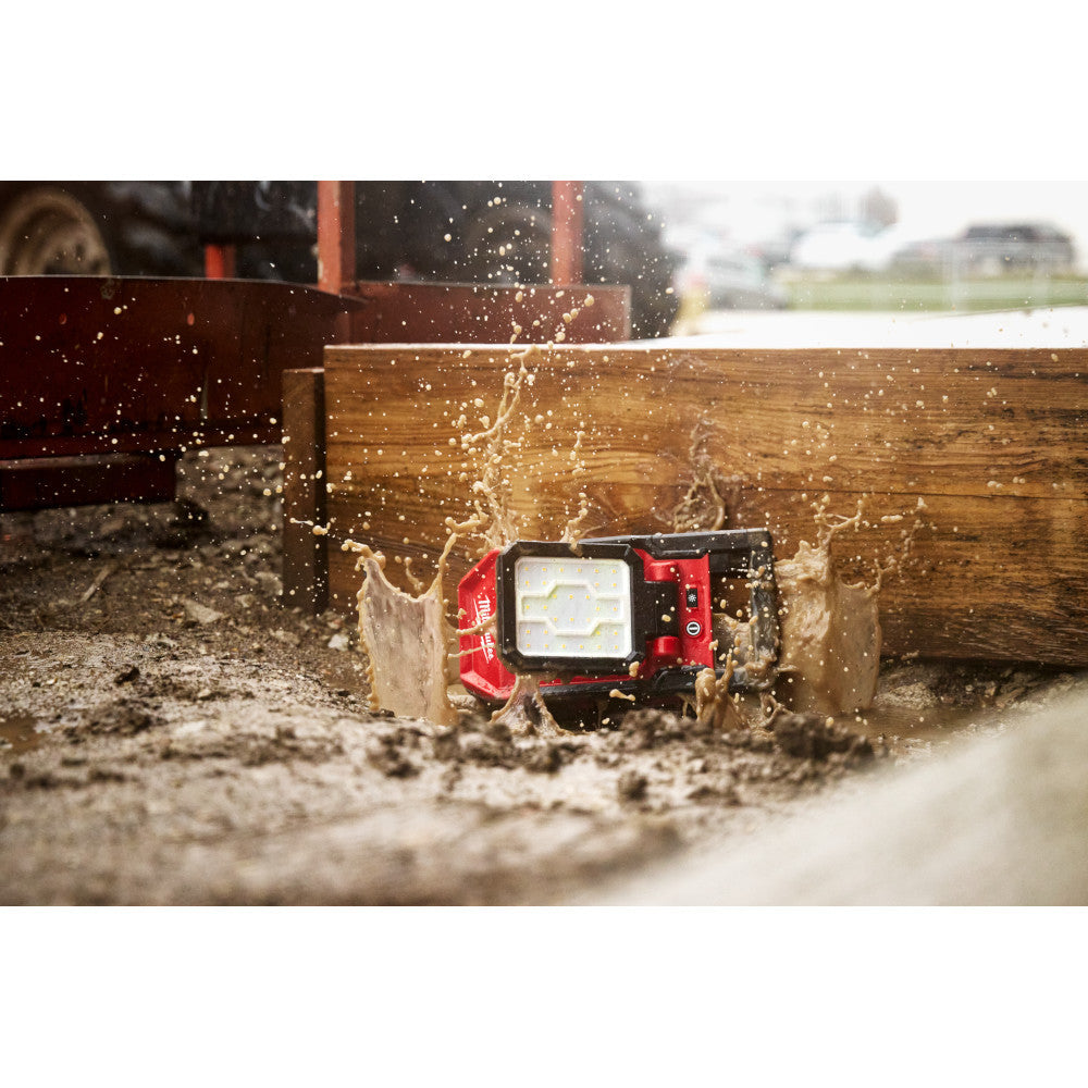 Milwaukee 2358-20 M18 ROVER LED Clamping Flood Light (Tool Only)