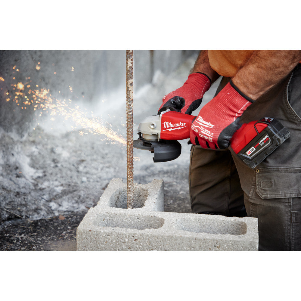 Milwaukee 2686-20 M18 Cordless Brushless 4-1/2 inch / 5 inch Cut-Off Grinder - Paddle Switch (Tool Only)