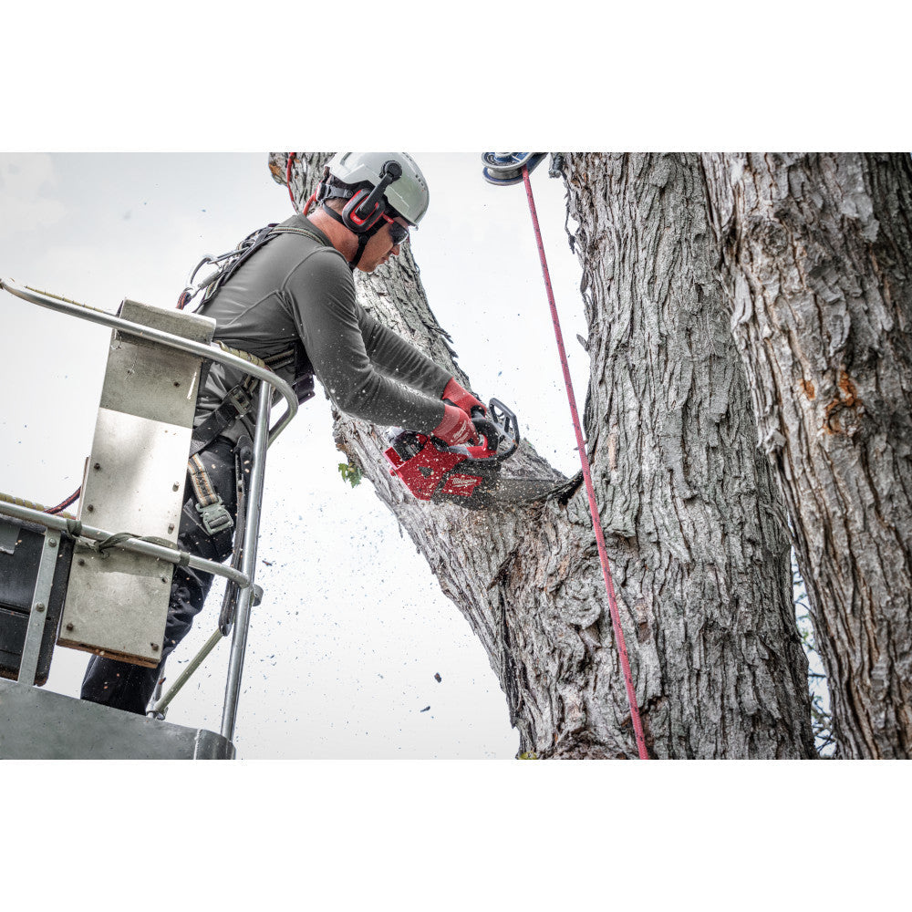 Milwaukee 2826-20T M18 FUEL Cordless Brushless 14 inch Top Handle Chainsaw