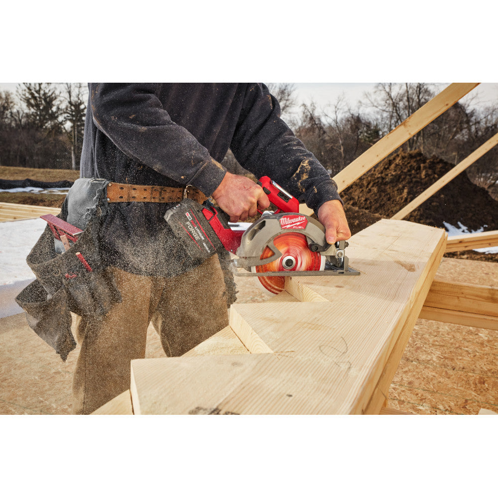 Milwaukee 2834-21HD M18 FUEL Cordless Brushless 7-1/4 Inch Circular Saw Kit