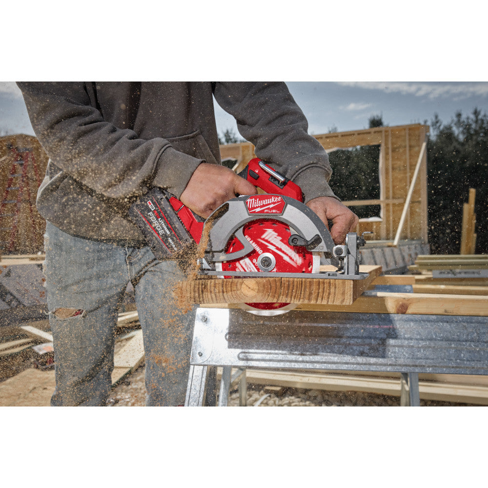 Milwaukee 2834-20 M18 FUEL Cordless Brushless 7-1/4 Inch Circular Saw (Tool Only)