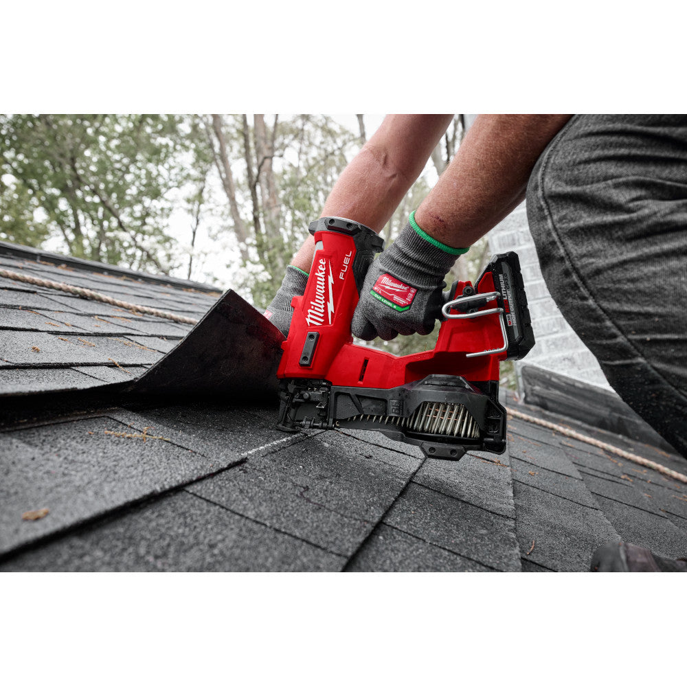 Milwaukee 2909-20 M18 FUEL Cordless Brushless Coil Roofing Nailer (Tool Only)