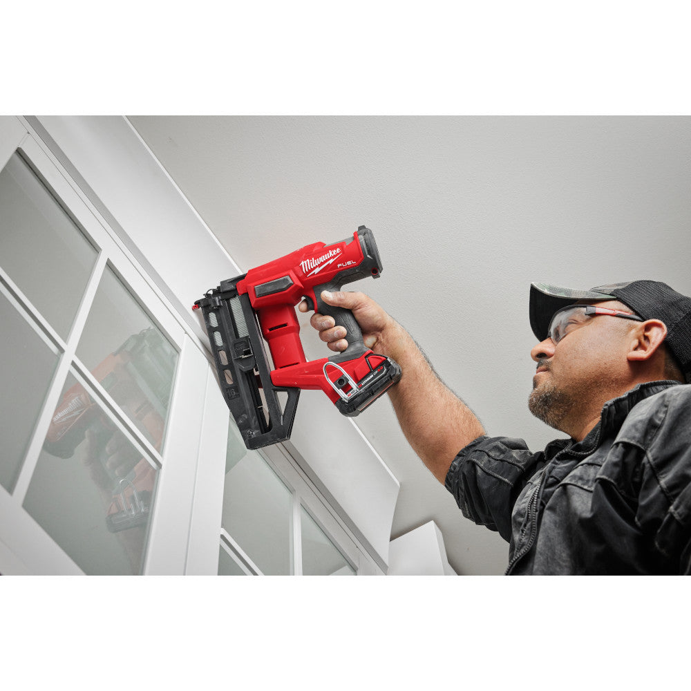 Milwaukee 3020-20 M18 FUEL Cordless Brushless 16 Gauge Straight Finish Nailer (Tool Only)