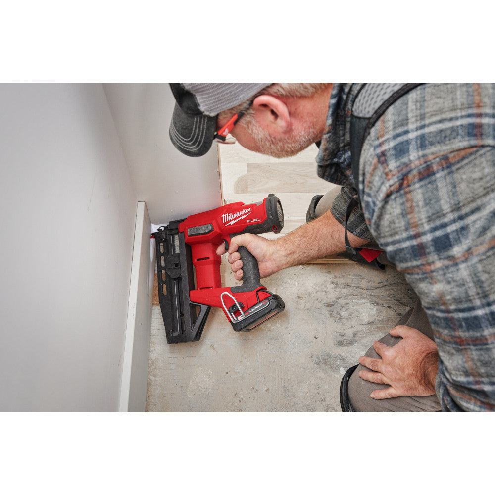 Milwaukee 3020-20 M18 FUEL Cordless Brushless 16 Gauge Straight Finish Nailer (Tool Only)