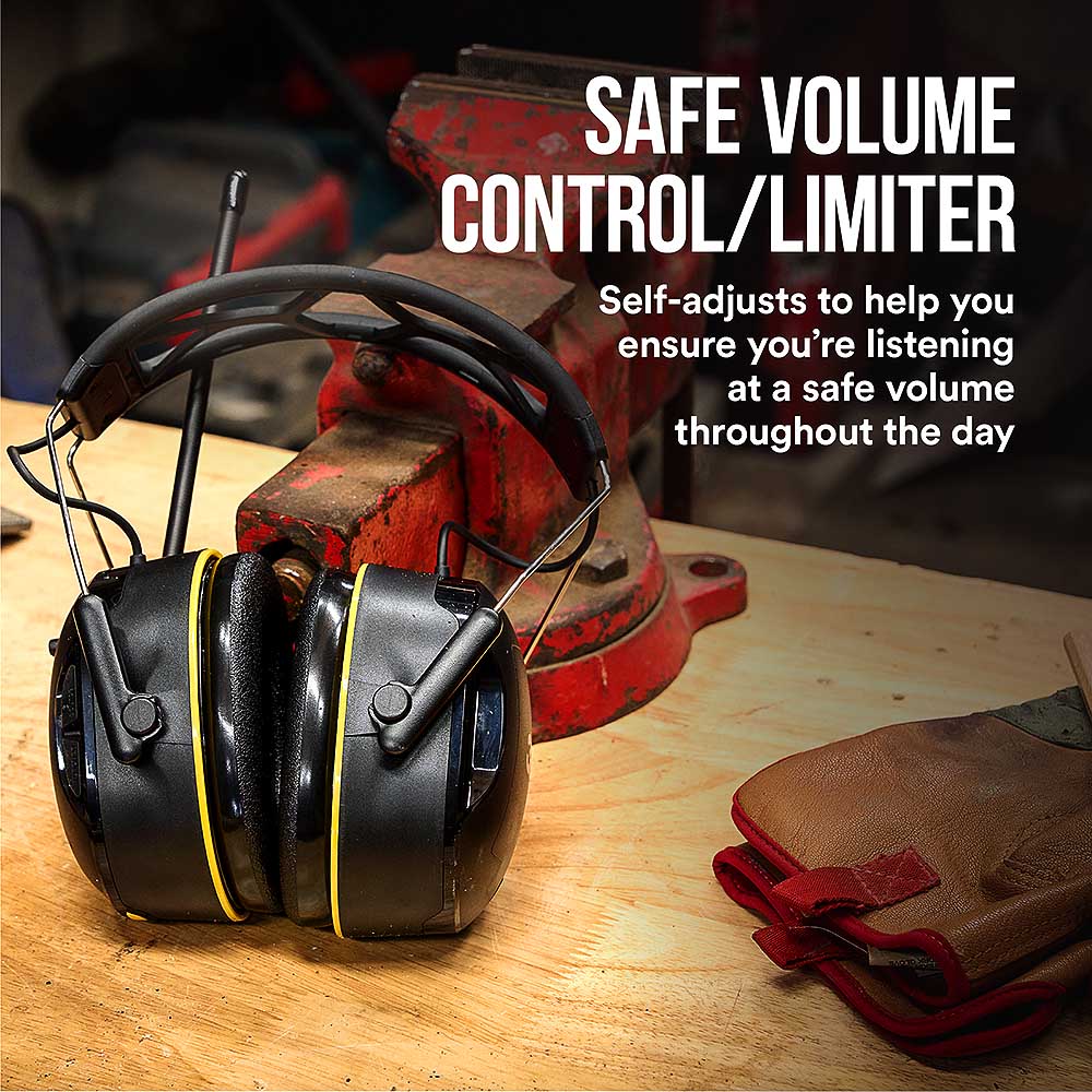 3M Worktunes Connect + AM-FM Wireless Hearing Protector with Bluetooth Technology