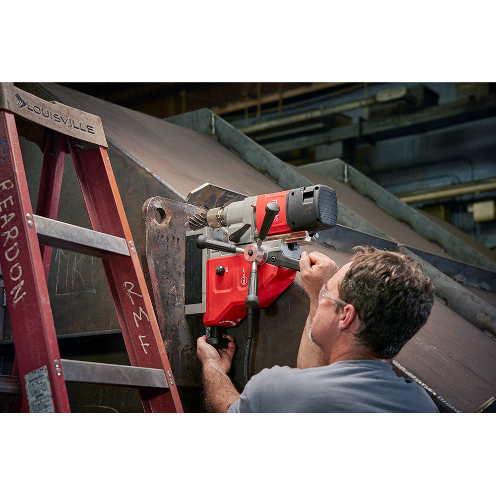 Milwaukee 4272-21 13 Amp 1-5/8 Inch Electromagnetic Drill Kit