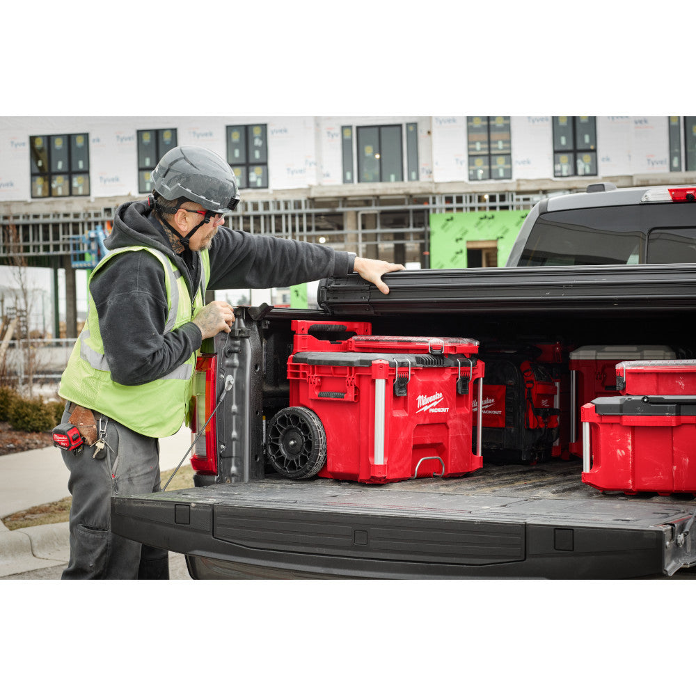 Milwaukee 48-22-8427 PACKOUT Low-Profile Rolling Tool Box