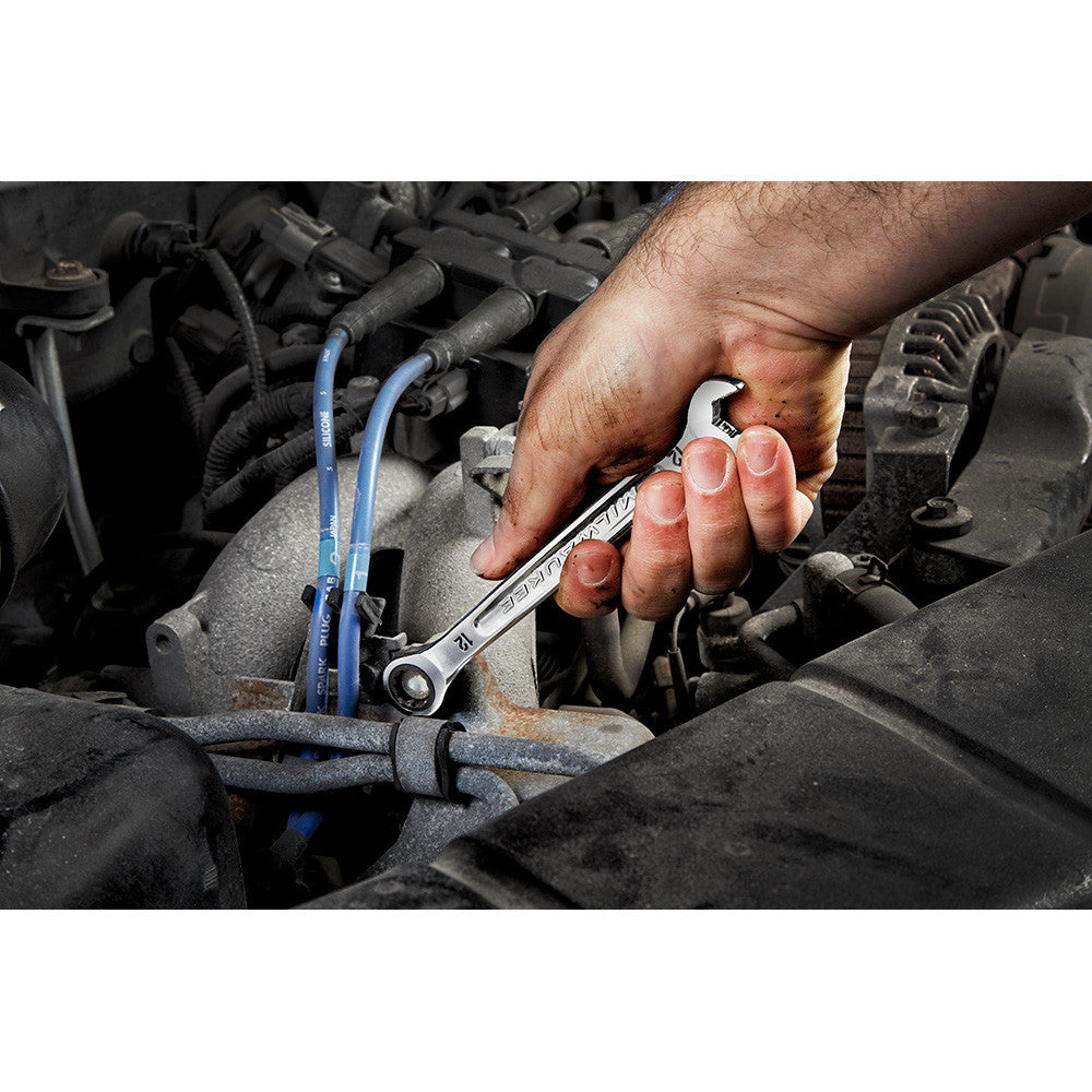 Milwaukee 48-22-9516 15pc Metric Ratcheting Combination Wrench Set showing in use fastening bolt under the hood