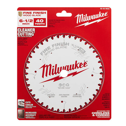 Milwaukee 48-40-0622 6-1/2-inch x 40T Fine Finish Wood Cutting Circular Saw Blade showing saw blade in packaging