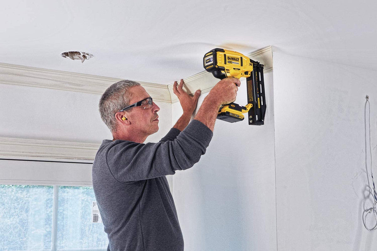 DeWalt DCN662B 20V MAX XR 16 Gauge Cordless Straight Finish Nailer (Tool Only)