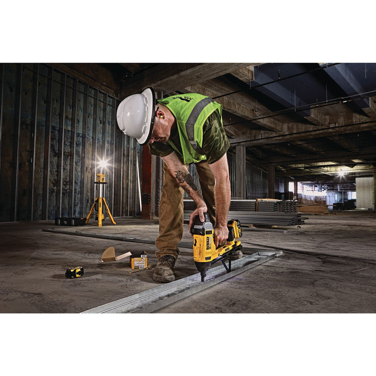 DeWalt DCN891B 1 inch Magazine Cordless Concrete Nailer (Tool Only)