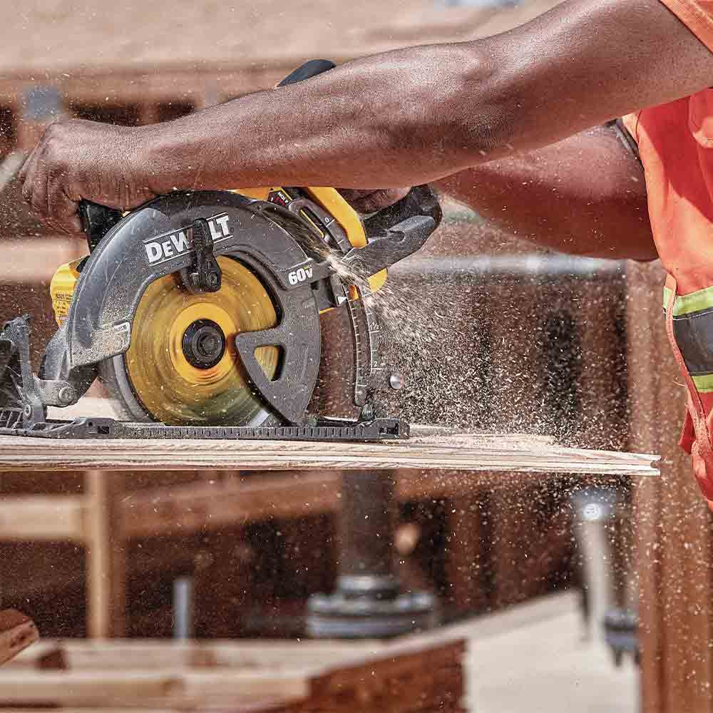 DeWalt DCS577B FLEXVOLT 60V MAX 7-1/4 inch Cordless Worm Drive Circular Saw (Tool Only)