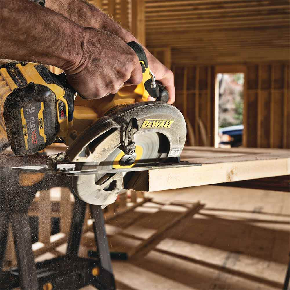 DeWalt DCS578B FLEXVOLT 60V MAX Brushless 7-1/4 inch Cordless Circular Saw with Brake (Tool Only)