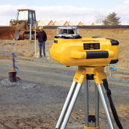 DeWalt DW0736 Heavy-Duty Construction Tripod
