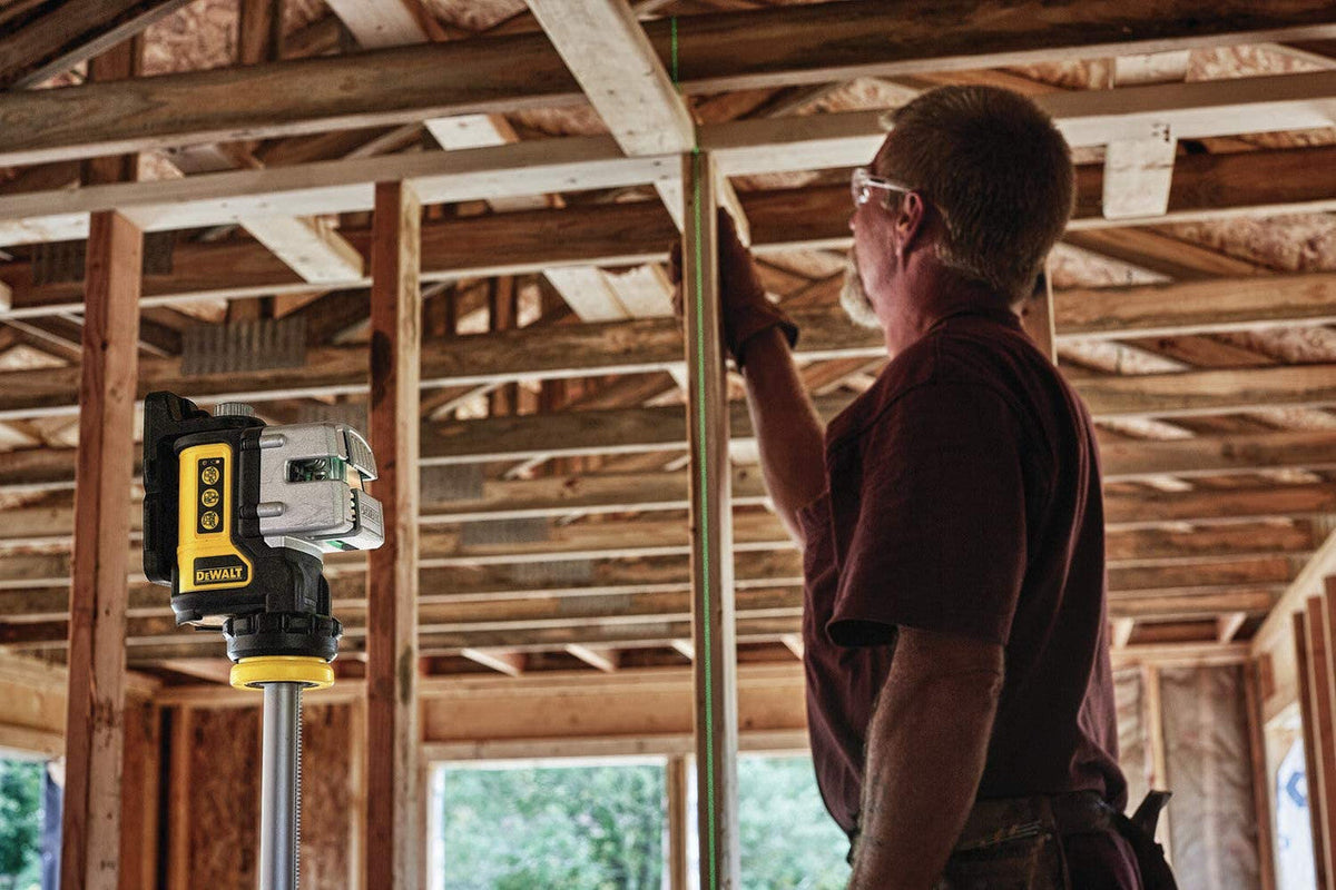 DeWalt DW089CG 3-Line Green Laser Level