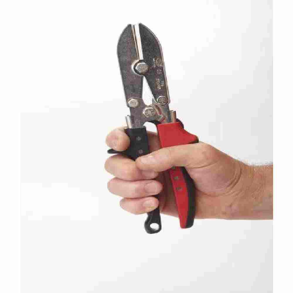 Malco C5R Blade Hand Crimper being held with the crimp closed