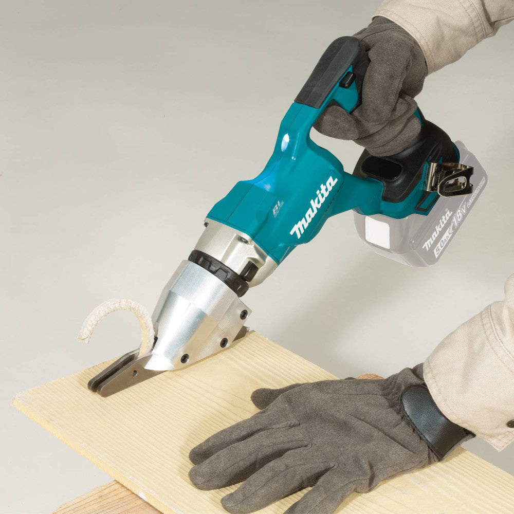 Makita DJS800Z 18V LXT Cordless Brushless Fibre Cement Shears (Tool Only) showing in use cutting off end of fiber cement planks