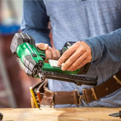 Metabo HPT N1804DA 18V MultiVolt 1/4 inch 18-Gauge Narrow Crown Cordless Brushless Stapler Kit