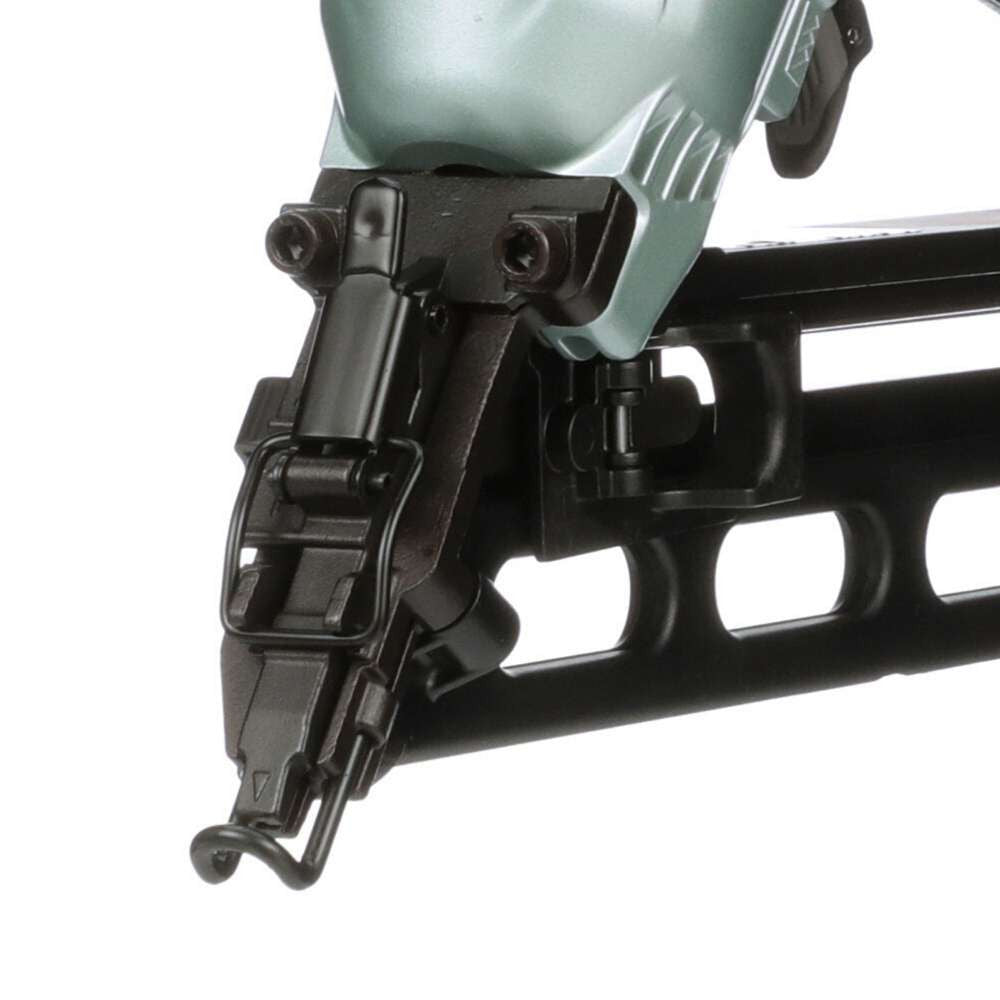 Metabo HPT NT65MA4 15-Gauge 2-1/2 inch Angled Finish Nailer with Air Duster