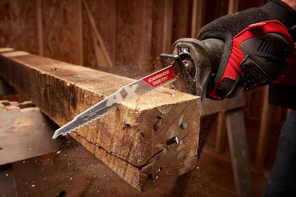 Milwaukee 48-00-5226 SAWZALL THE AX 9 inch 5 TPI Reciprocating Saw Blade with Carbide Teeth cutting