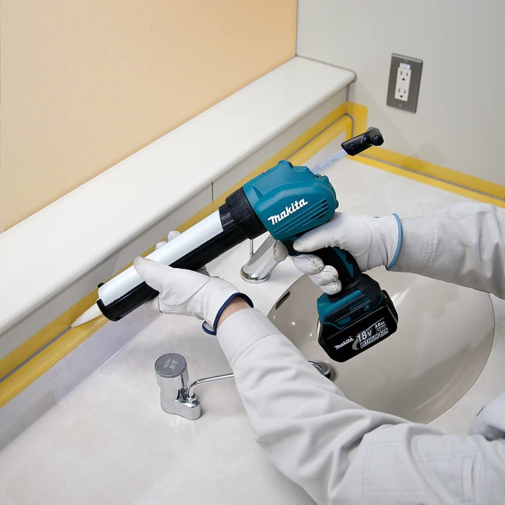 Makita DCG180Z 18V Cordless 300ml Caulking Gun (Tool Only)