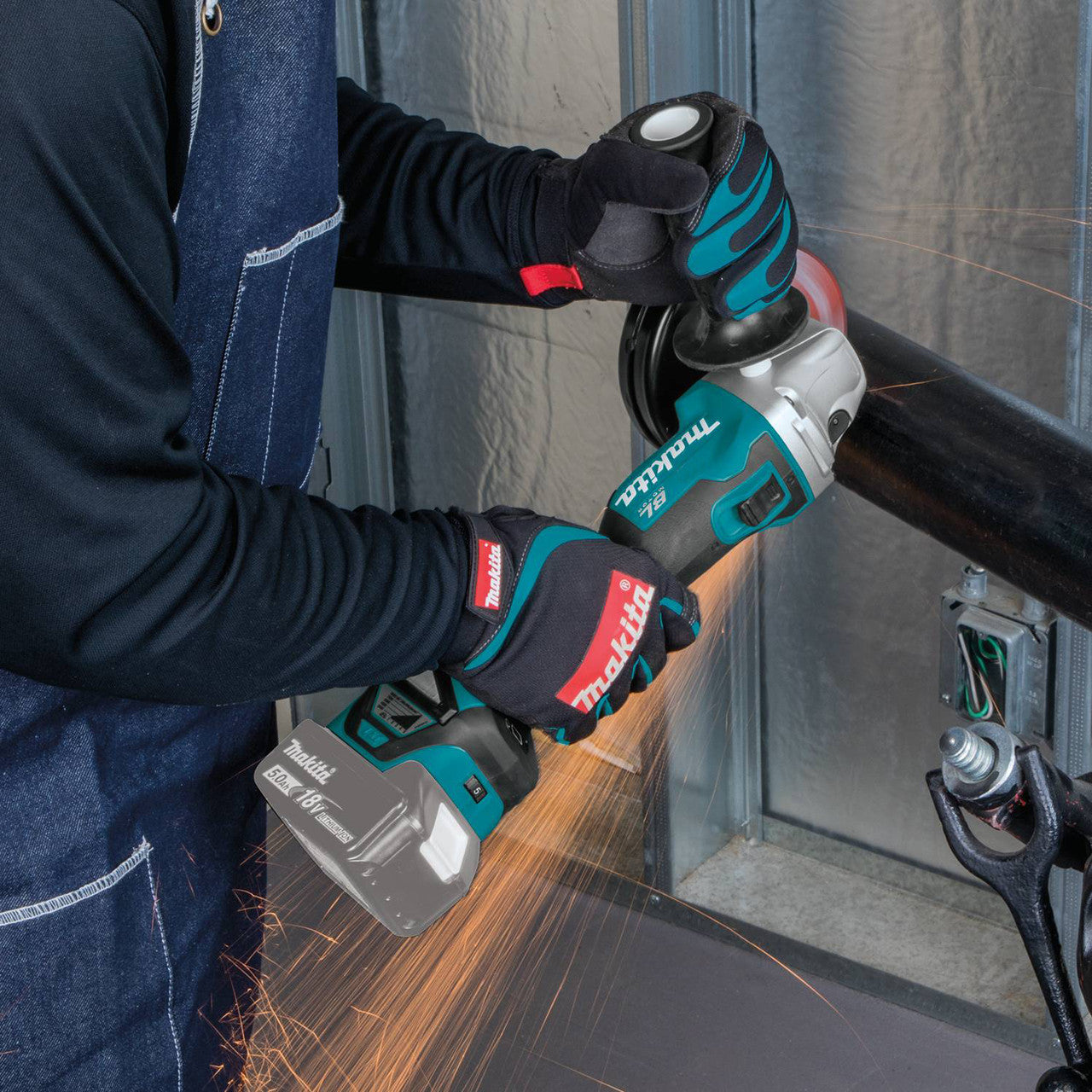 Makita DGA511Z 18V Cordless 5 Inch Angle Grinder with Brushless Motor (Tool Only)