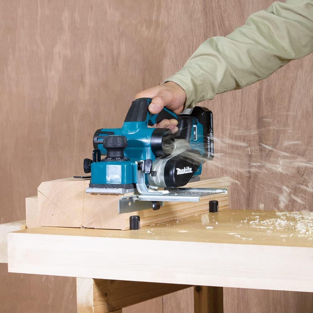 Makita DKP181Z 18V Brushless 3-1/4 inch Planer (Tool Only)