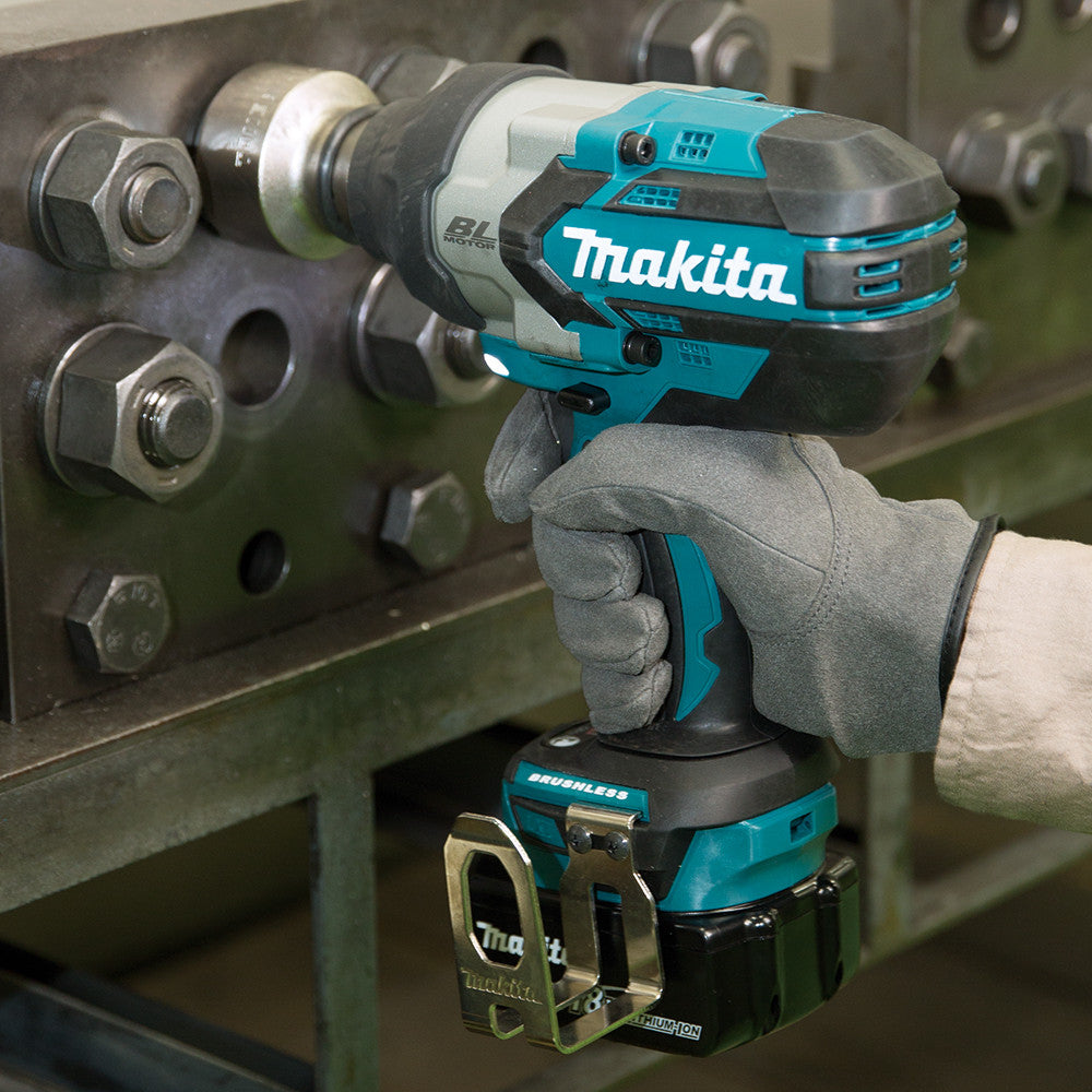 Makita DTW1002Z 18V Cordless High Torque 1/2 Inch Impact Wrench with Brushless Motor (Tool Only)