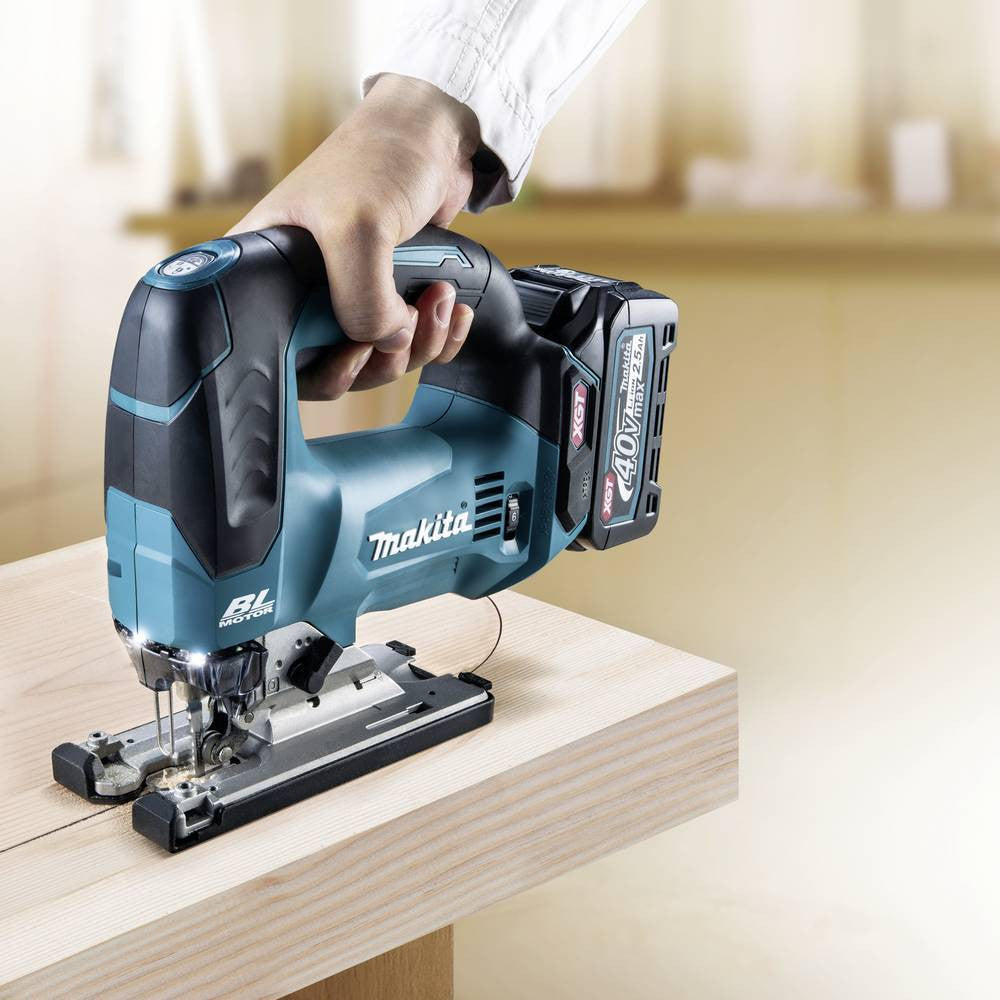 Makita JV002GZ 40V Max XGT Cordless Brushless D-Handle Jig Saw (Tool Only)
