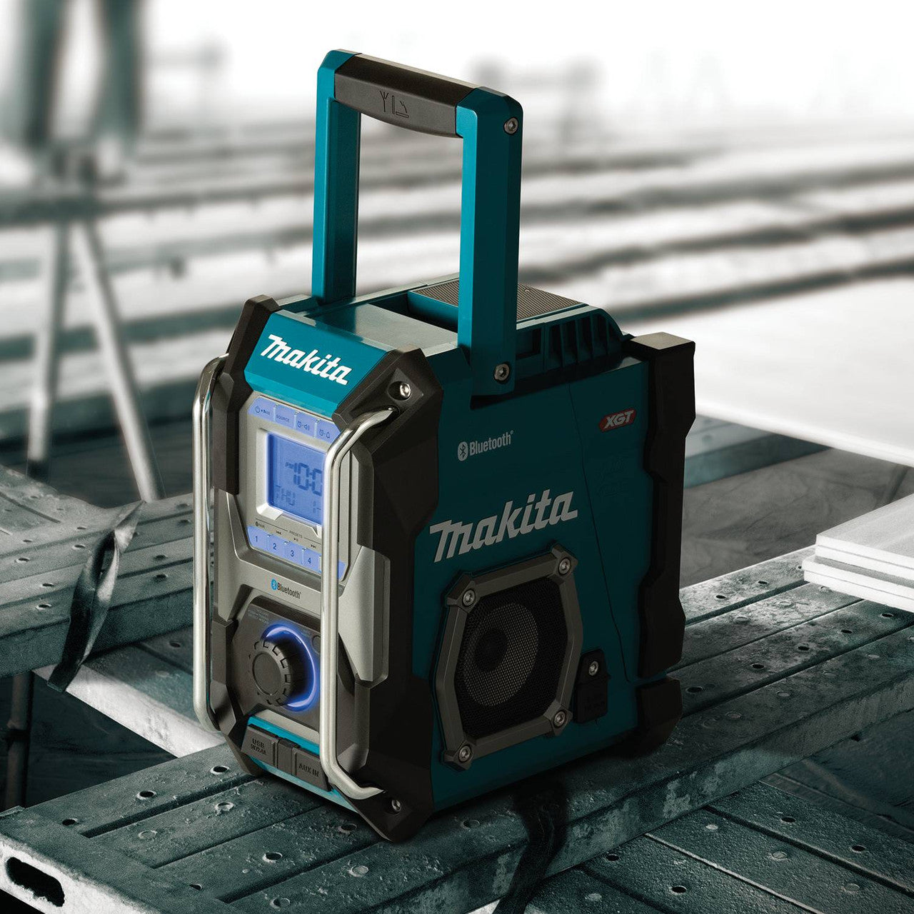 Makita MR002G 40V XGT Bluetooth Jobsite Radio (Tool Only)