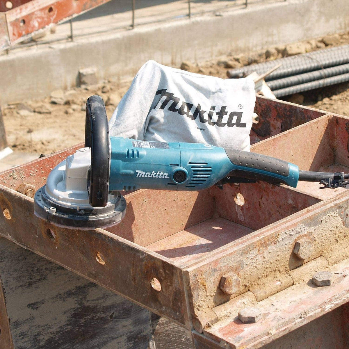 Makita PC5000C 5 Inch Concrete Planer