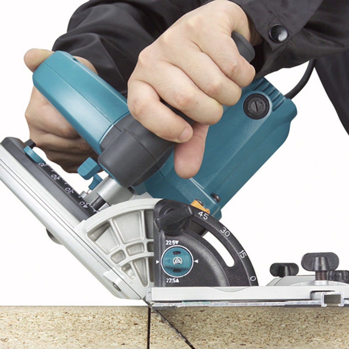 Makita SP6000X1 6-1/2 inch Plunge Cut Circular Saw with 55 inch Guide Rail