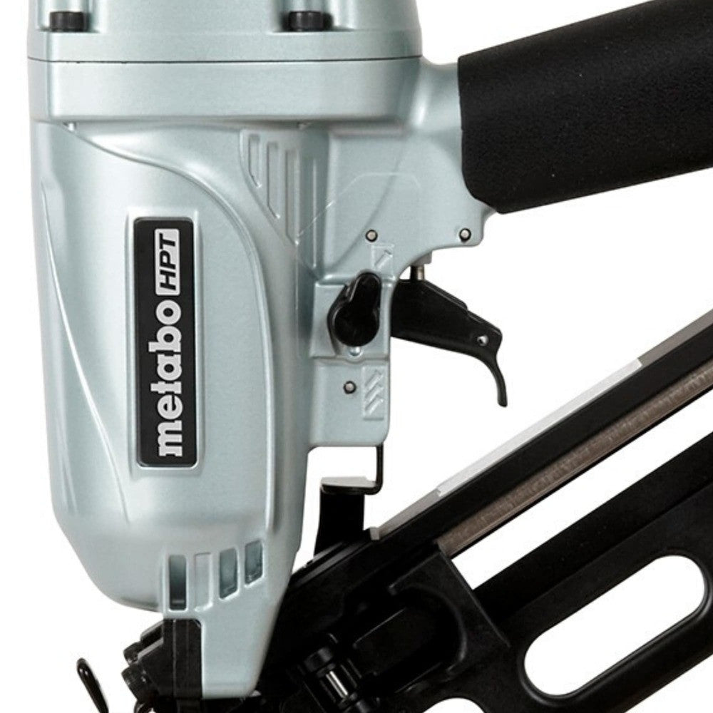 Metabo HPT NT65MA4 15-Gauge 2-1/2 inch Angled Finish Nailer with Air Duster