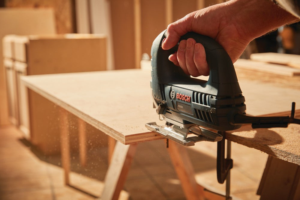 Bosch JS260 6.0 Amp Variable-Speed Top-Handle Jig Saw cutting