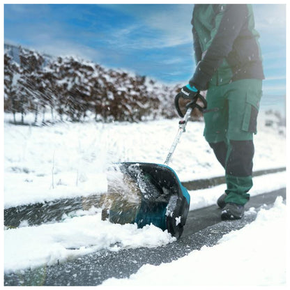 Makita SN400MP attachment clearing a narrow snow-covered path