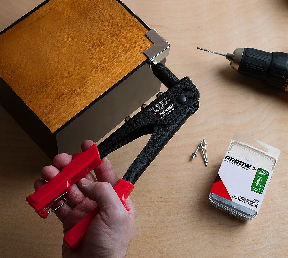 Arrow Professional Rivet Tool